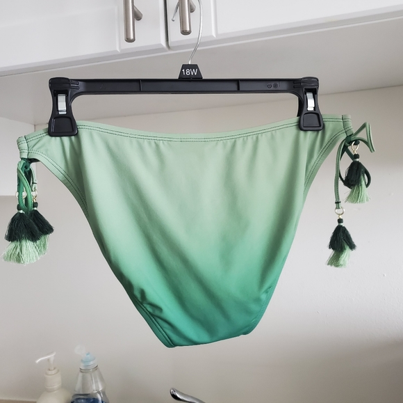 Bikini Blue Rod Beattie - Picture 6 of 10